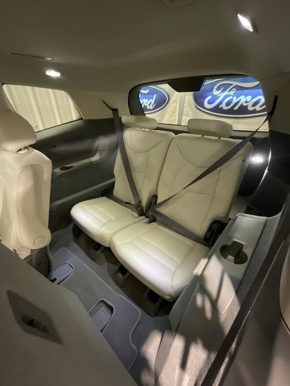 used 2025 Cadillac XT6 car, priced at $38,990