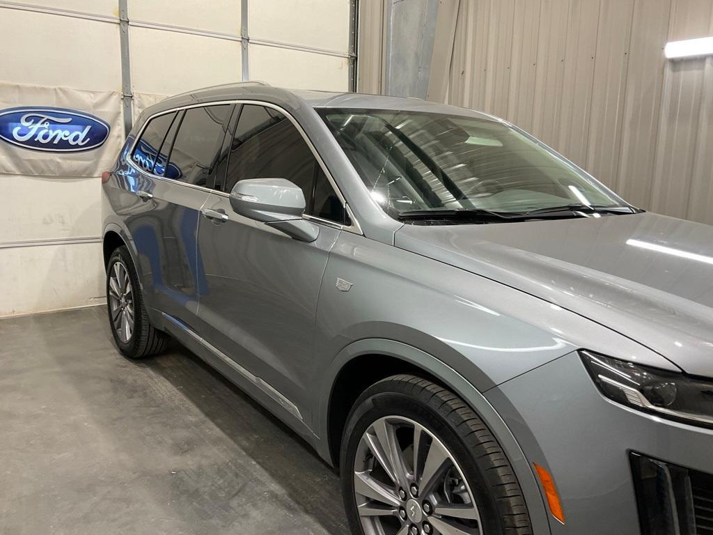 used 2025 Cadillac XT6 car, priced at $38,990