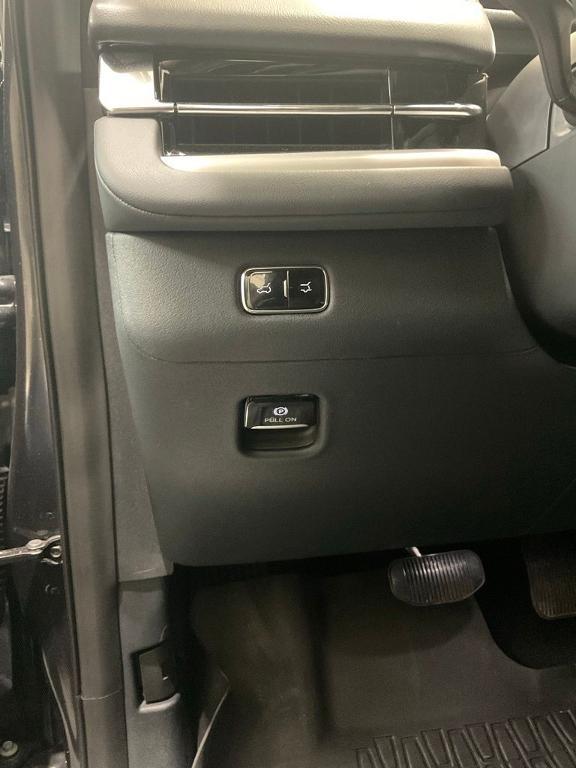 used 2025 Lincoln Navigator car, priced at $86,940