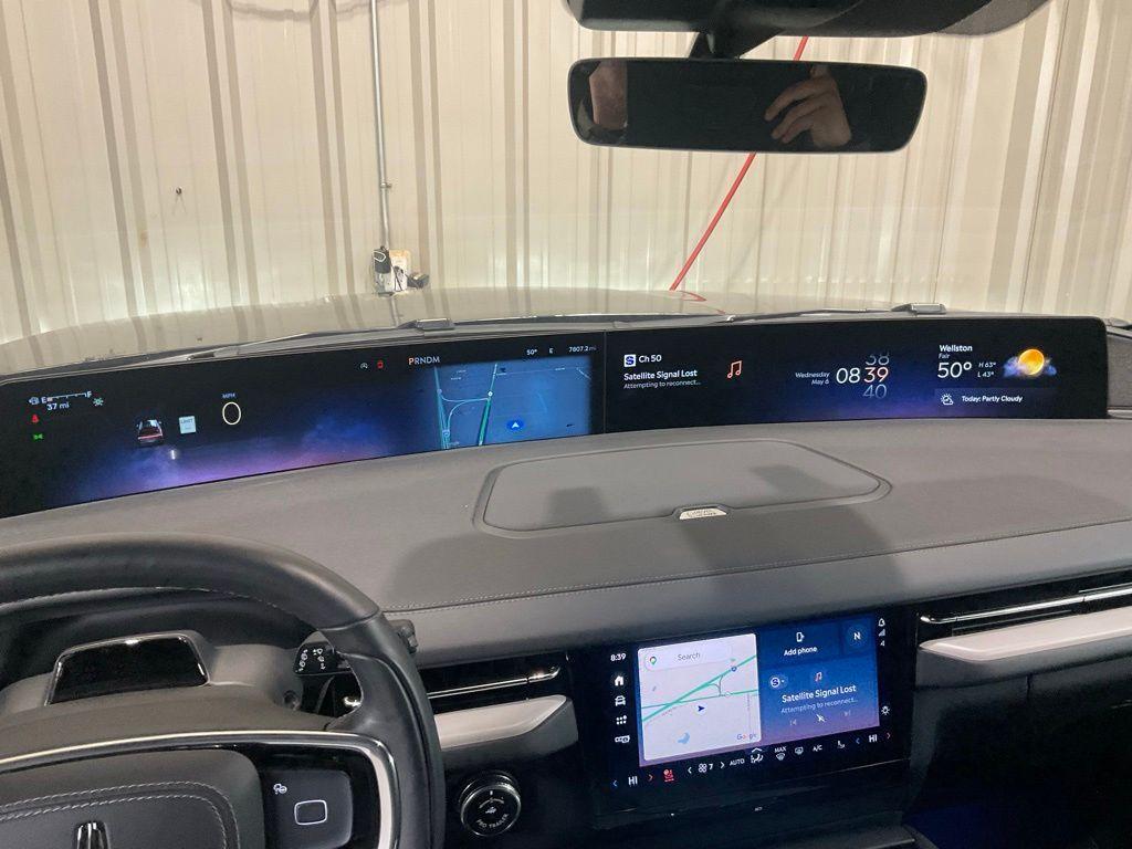 used 2025 Lincoln Navigator car, priced at $86,940