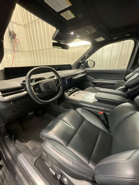 used 2025 Lincoln Navigator car, priced at $86,940
