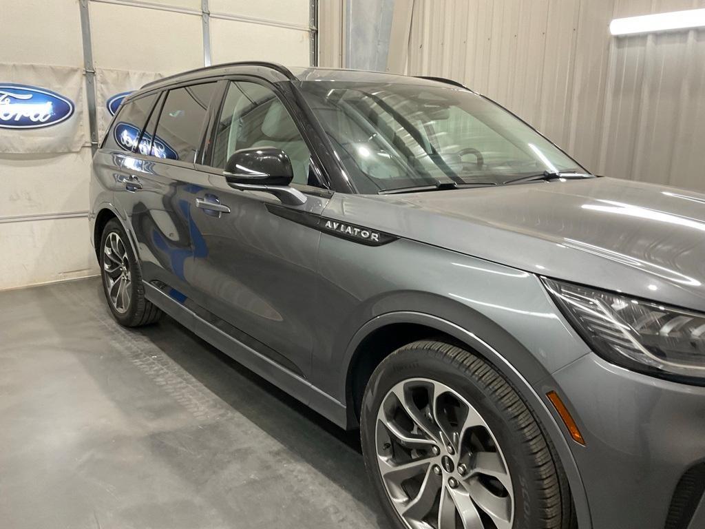 used 2025 Lincoln Aviator car, priced at $48,990