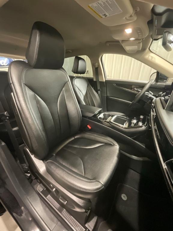 used 2023 Lincoln Nautilus car, priced at $31,990