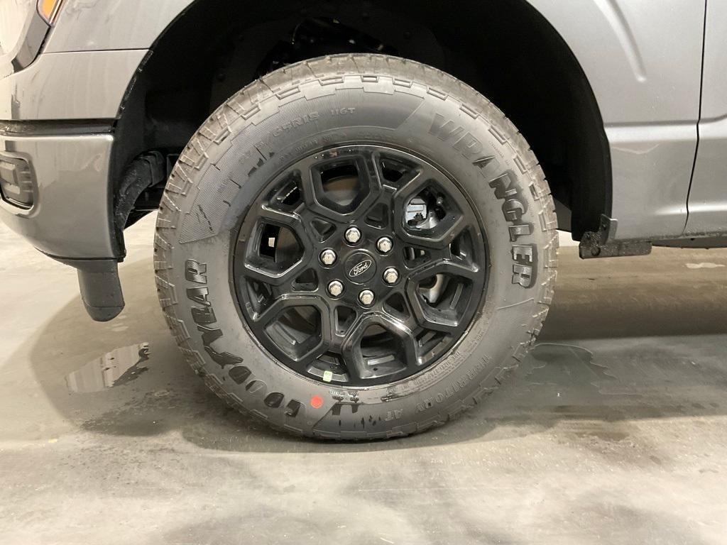 new 2025 Ford F-150 car, priced at $39,948