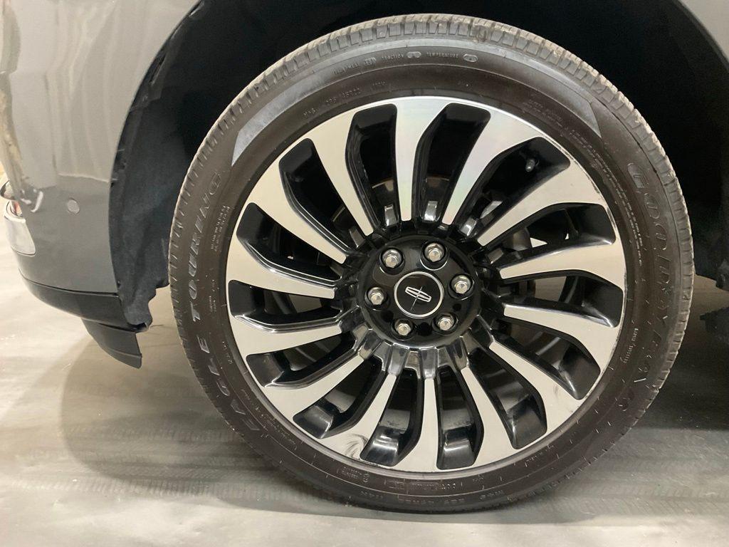 used 2022 Lincoln Navigator L car, priced at $55,539