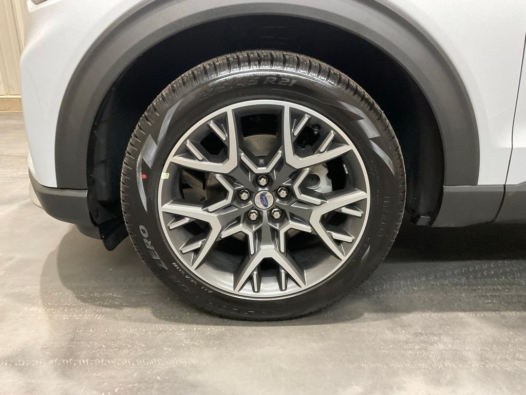 used 2025 Ford Explorer car, priced at $49,290