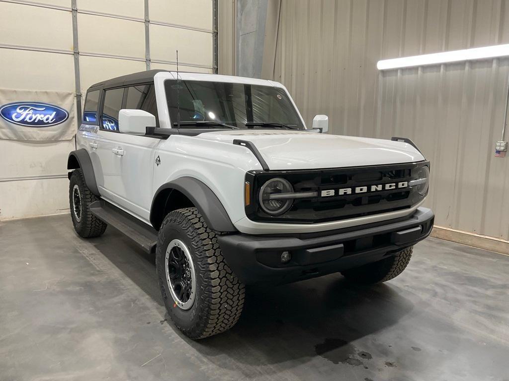 new 2025 Ford Bronco car, priced at $53,498