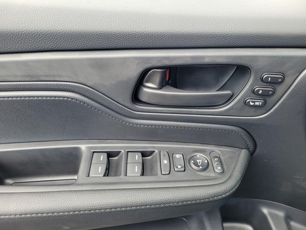 new 2026 Honda Odyssey car, priced at $45,845