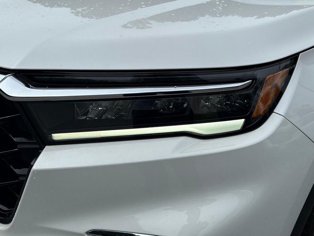 used 2024 Honda Pilot car, priced at $42,093