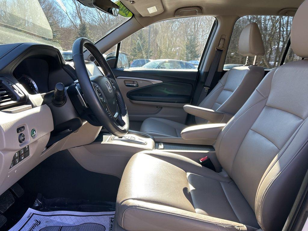 used 2022 Honda Ridgeline car, priced at $27,621