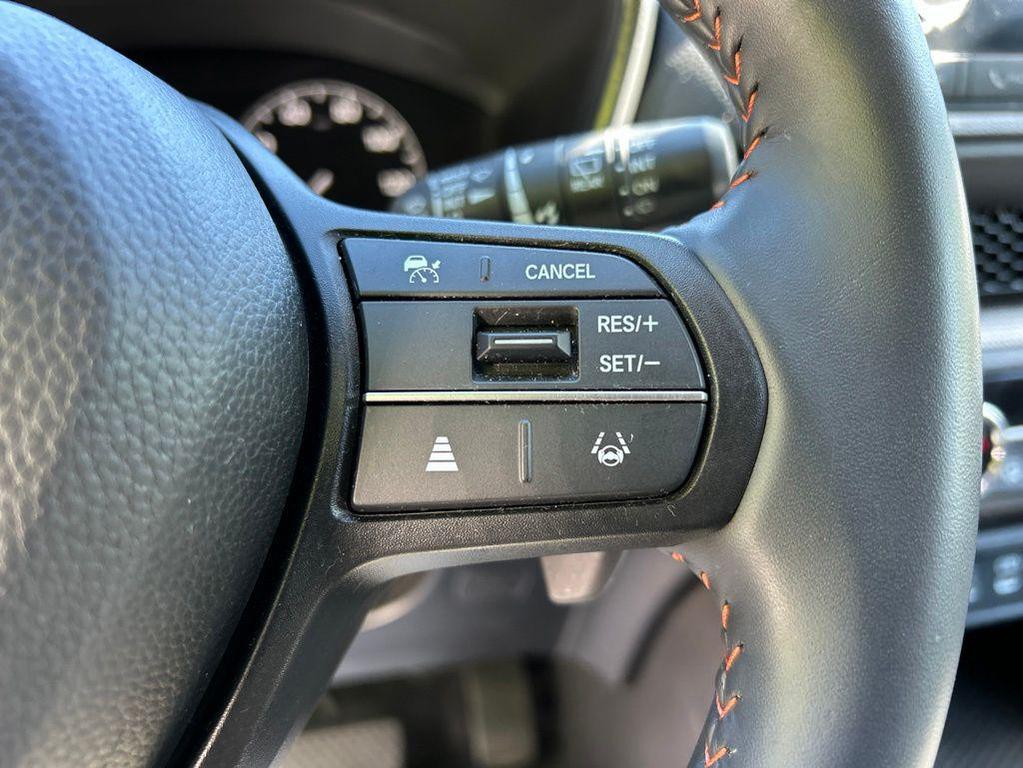 used 2023 Honda CR-V Hybrid car, priced at $33,021