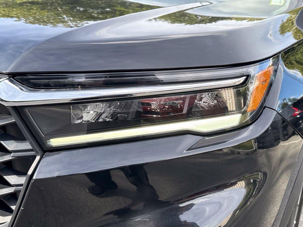 used 2024 Honda Pilot car, priced at $40,174