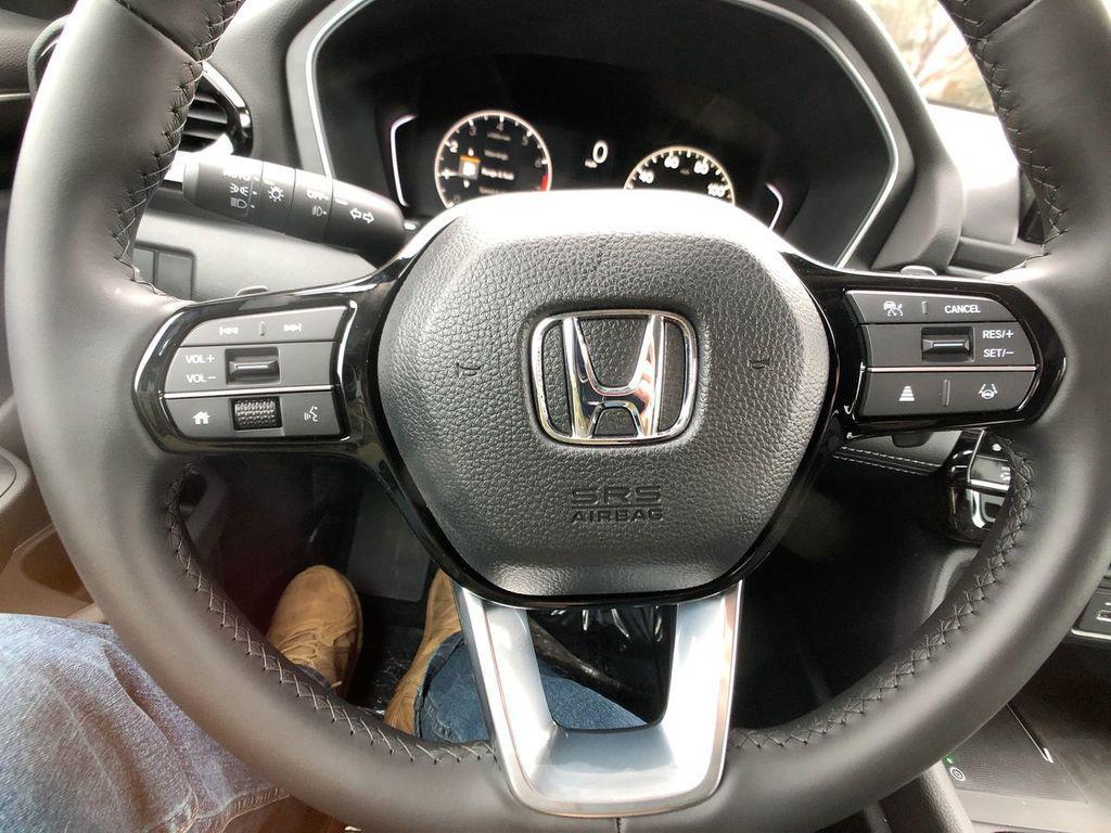 new 2025 Honda Pilot car, priced at $47,550