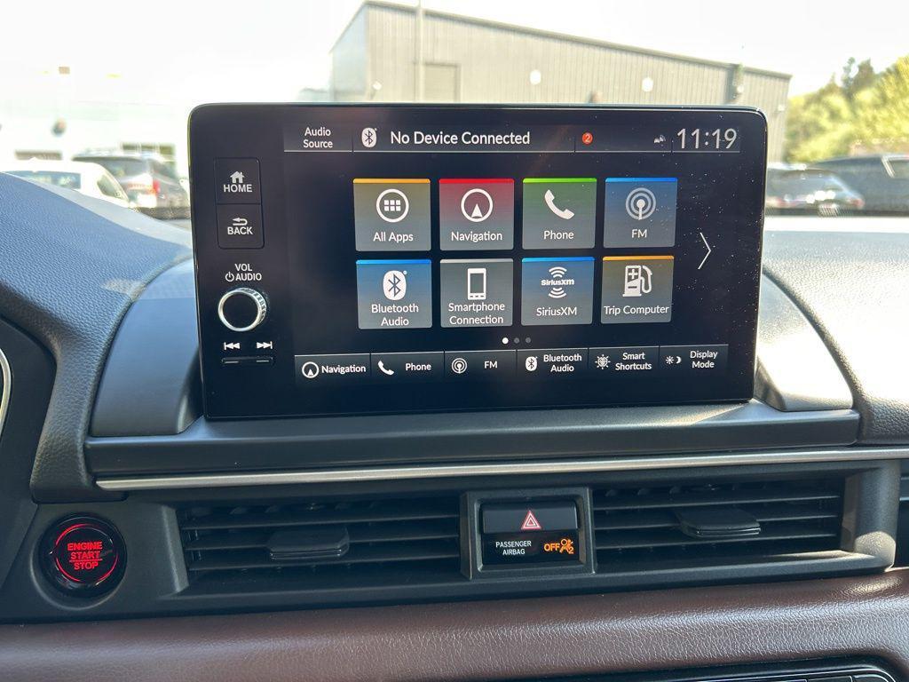 used 2025 Honda Pilot car, priced at $49,997