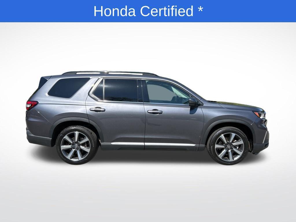 used 2025 Honda Pilot car, priced at $49,997