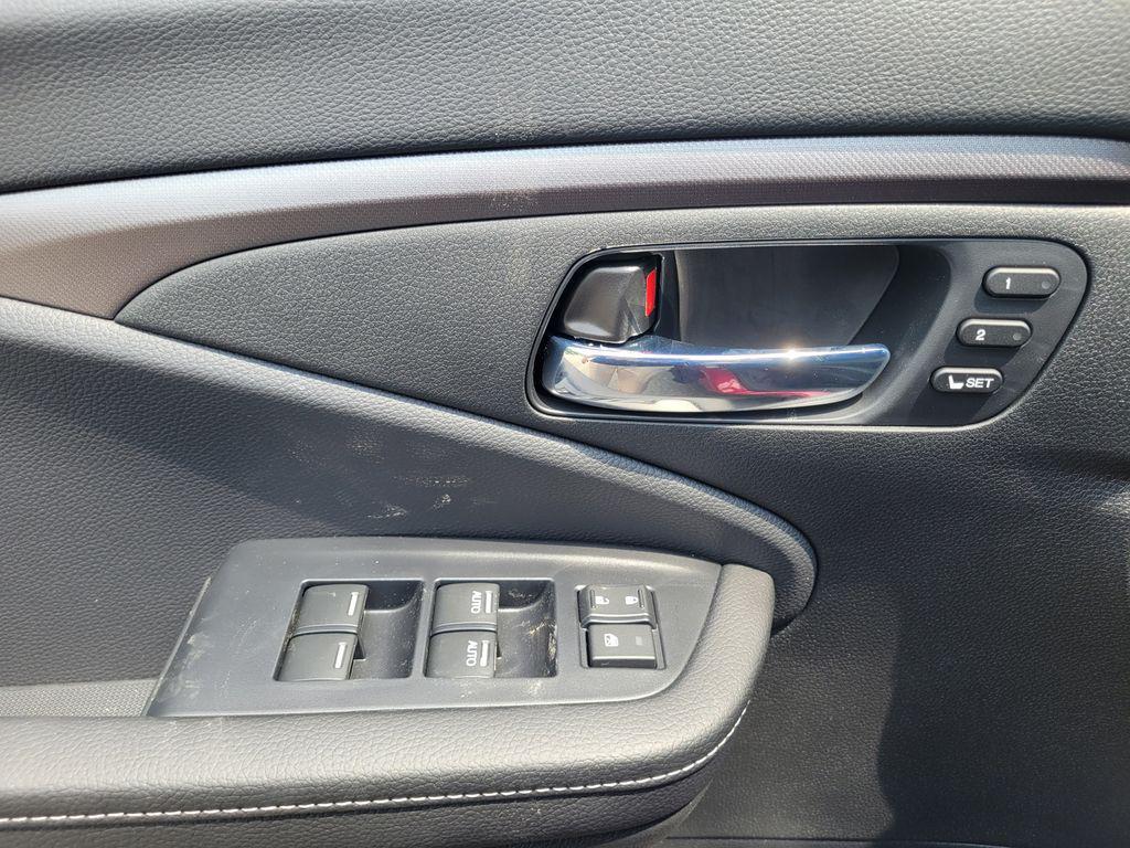 new 2025 Honda Ridgeline car, priced at $46,785