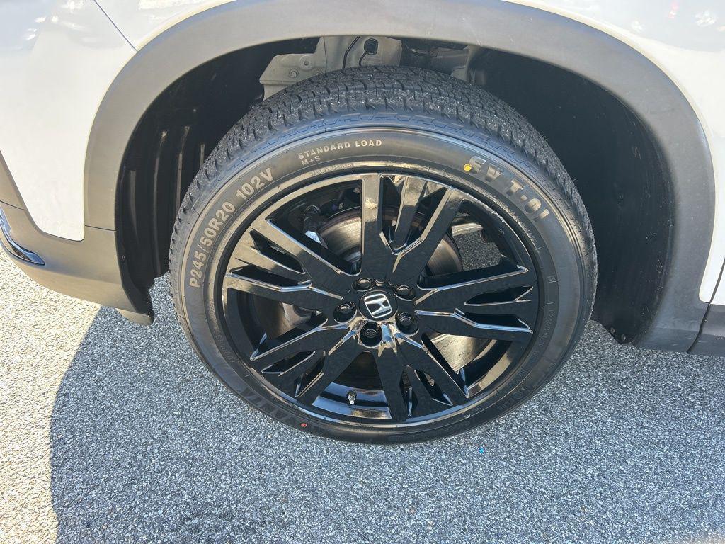 used 2022 Honda Pilot car, priced at $35,418