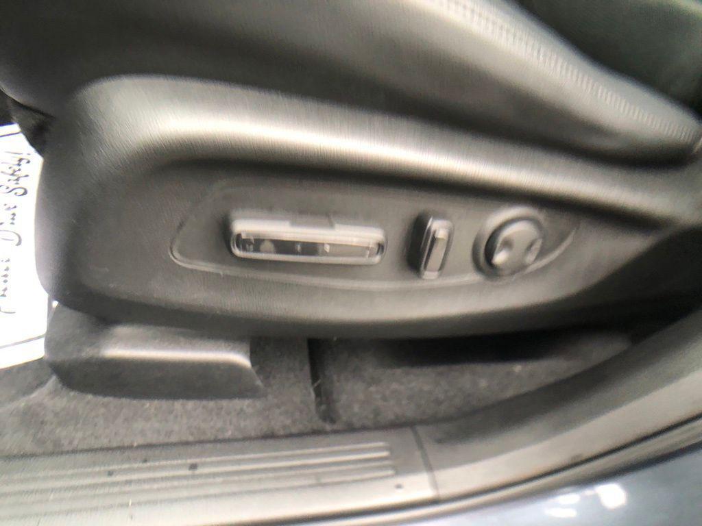 used 2024 Honda CR-V car, priced at $30,398