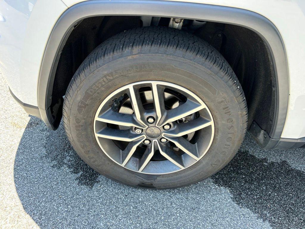 used 2020 Jeep Grand Cherokee car, priced at $22,527
