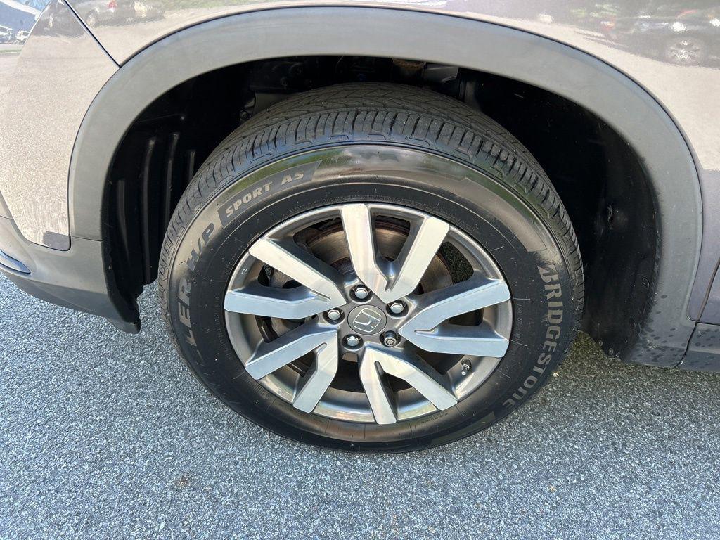 used 2021 Honda Pilot car, priced at $20,998