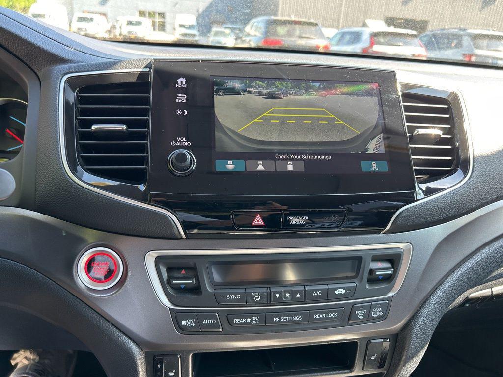 used 2021 Honda Pilot car, priced at $20,998