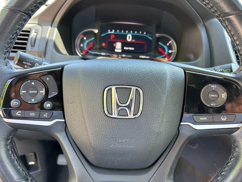 used 2021 Honda Pilot car, priced at $20,998