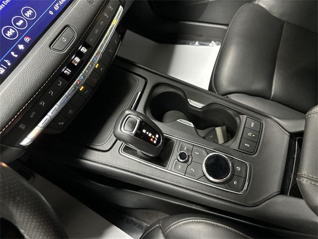 used 2019 Cadillac XT4 car, priced at $21,998