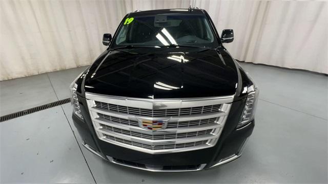 used 2019 Cadillac Escalade ESV car, priced at $32,222