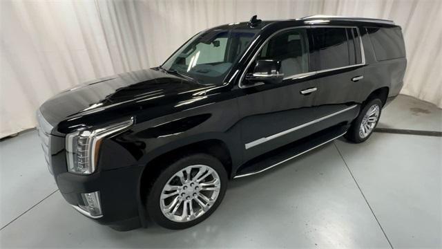 used 2019 Cadillac Escalade ESV car, priced at $32,222