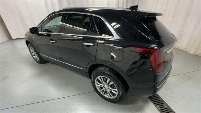 used 2023 Cadillac XT5 car, priced at $32,444