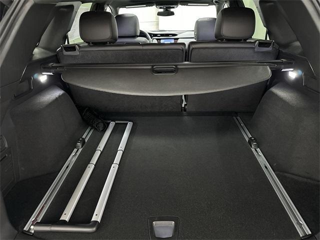 used 2023 Cadillac XT5 car, priced at $32,444