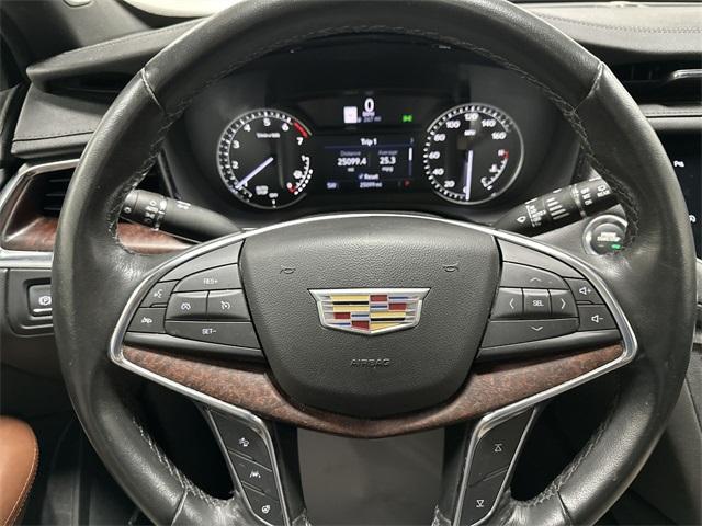used 2023 Cadillac XT5 car, priced at $29,621
