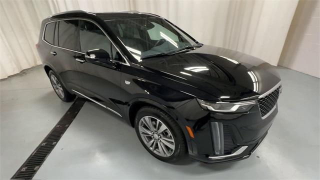used 2025 Cadillac XT6 car, priced at $43,888