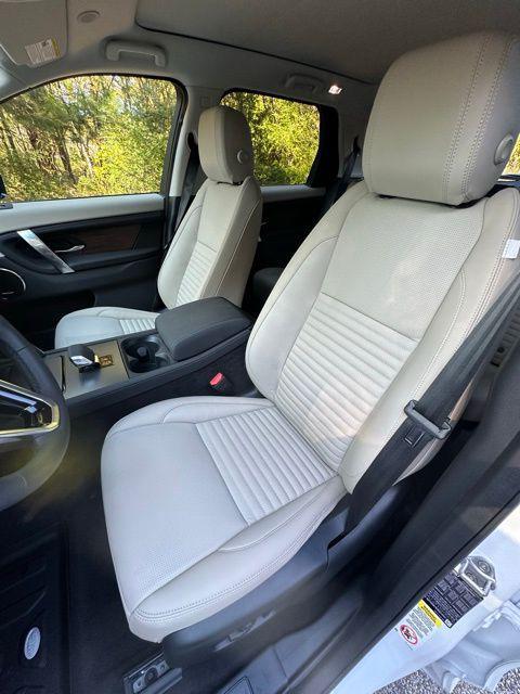 new 2025 Land Rover Discovery Sport car, priced at $54,333