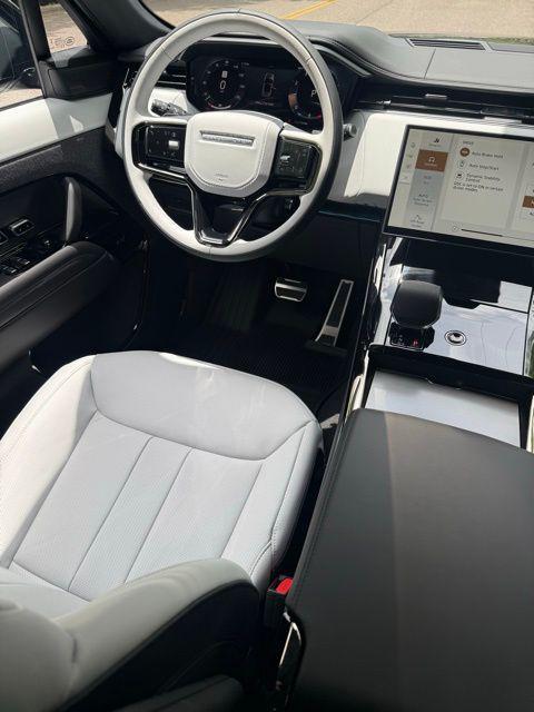 new 2025 Land Rover Range Rover Sport car, priced at $114,039
