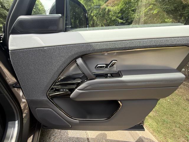 new 2025 Land Rover Range Rover Sport car, priced at $123,390