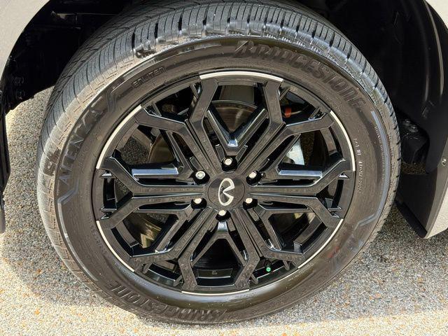 used 2026 INFINITI QX80 car, priced at $81,637