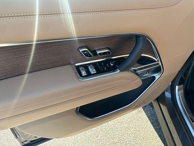 new 2026 Land Rover Range Rover car, priced at $154,005