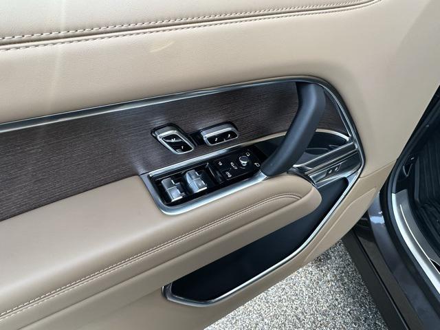new 2025 Land Rover Range Rover car, priced at $151,505
