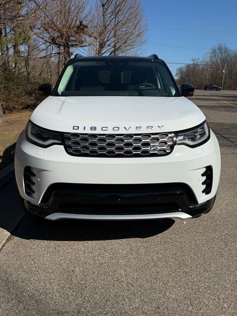 new 2026 Land Rover Discovery car, priced at $79,896