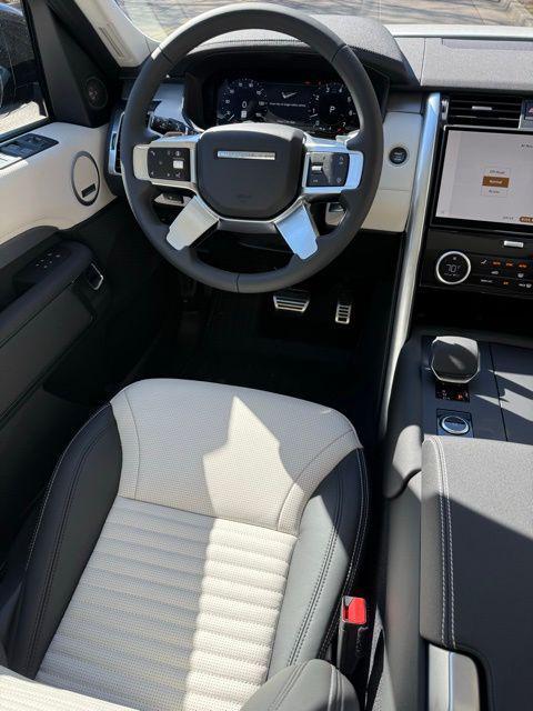 new 2026 Land Rover Discovery car, priced at $79,896