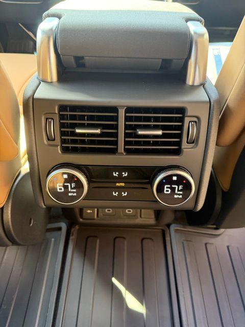 new 2026 Land Rover Discovery car, priced at $75,761