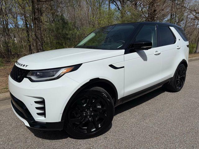 new 2025 Land Rover Discovery car, priced at $72,503