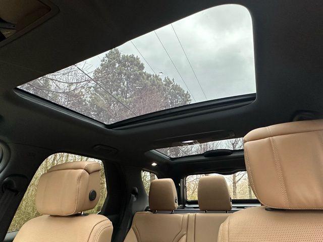 new 2026 Land Rover Discovery car, priced at $74,390