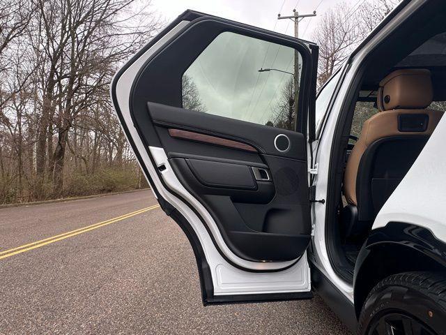 new 2026 Land Rover Discovery car, priced at $74,390
