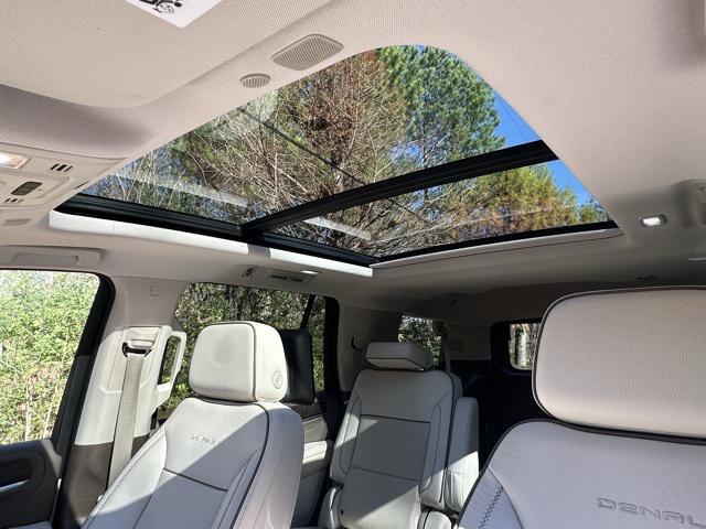 used 2021 GMC Yukon car, priced at $38,912