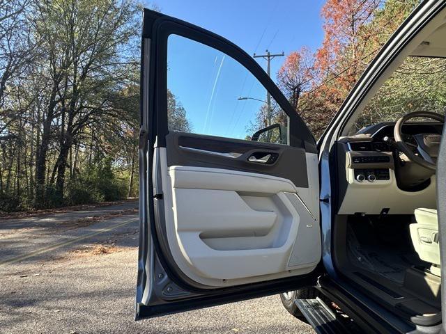 used 2021 GMC Yukon car, priced at $38,912