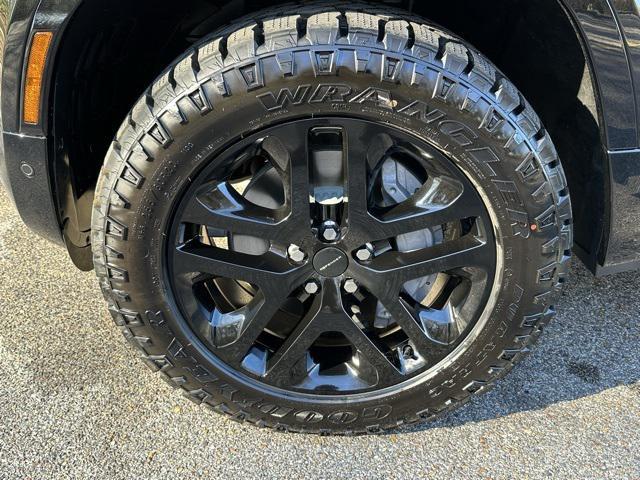 new 2026 Land Rover Defender car, priced at $97,781