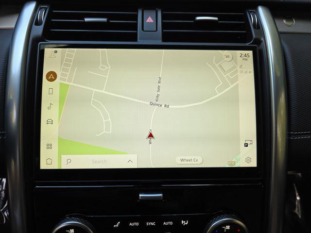 Land Rover Discovery view 45