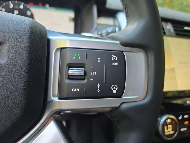 Land Rover Discovery view 41